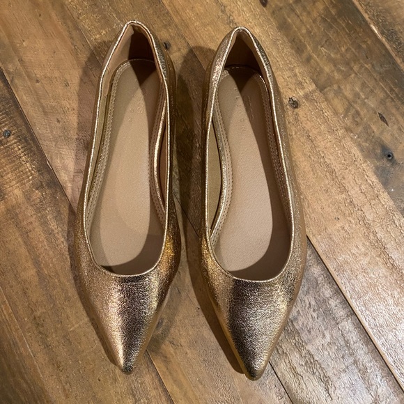 Gold ASOS Flat - Picture 1 of 4